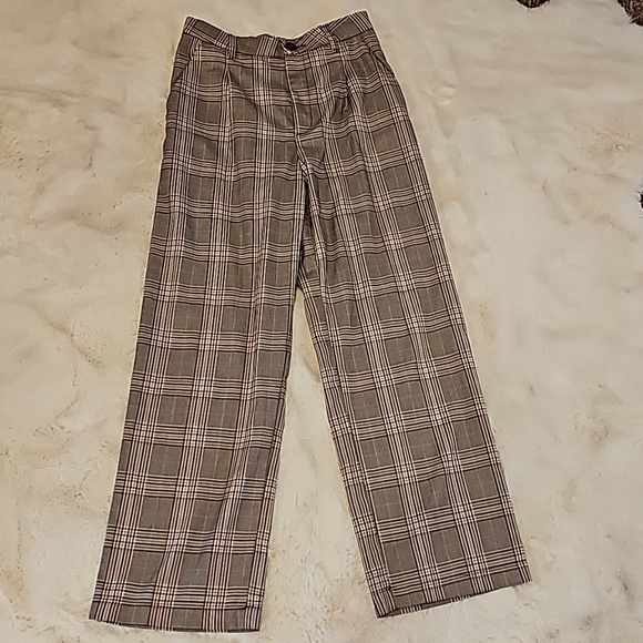 Plad wide leg pant, size medium, slightly worn. - Picture 1 of 4